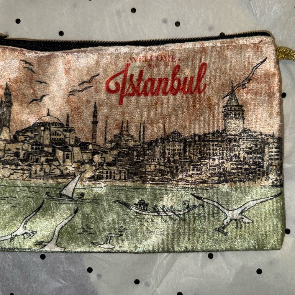 Istanbul Cityscape Zipper Pouch Authentic Souvenir Gift Gorgeous Velvety Design